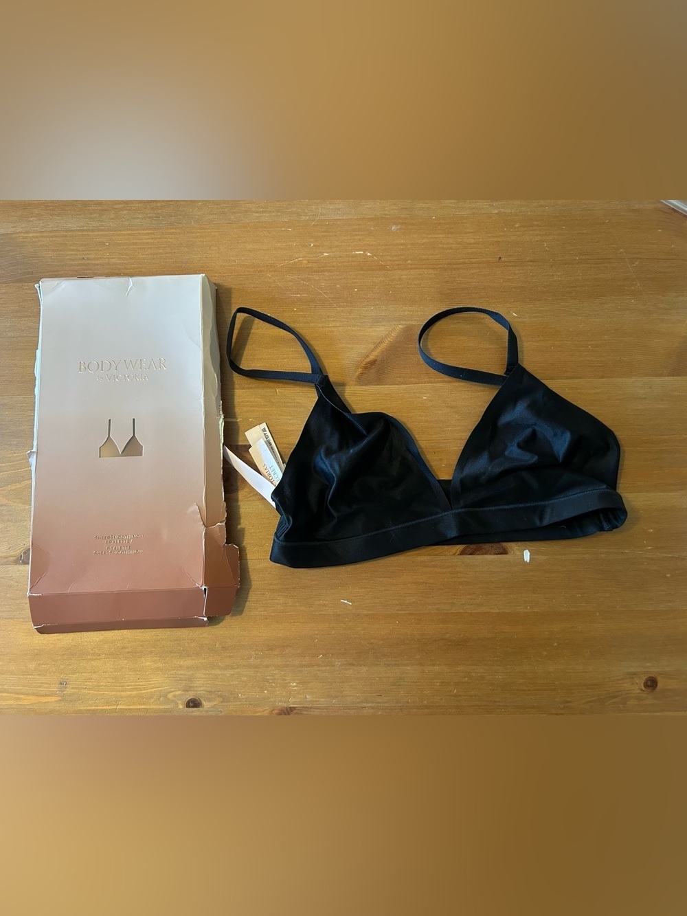 NWT Body wear by Victoria Secret SHEERSMOOTHING
BRALETTE XS IN BLACK